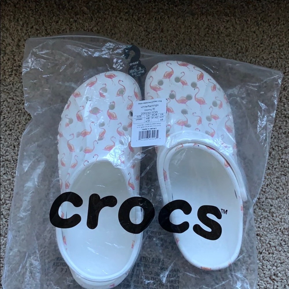 NWT White Flamingo Crocs Men’s 8, Women’s 10
